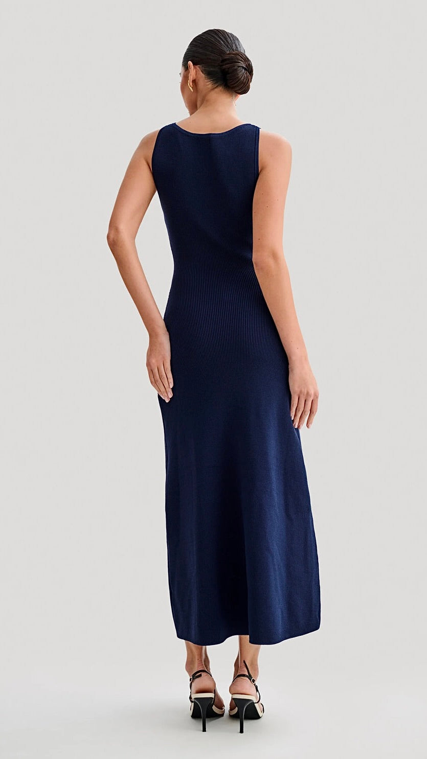 Elegant Knit Midi Dress